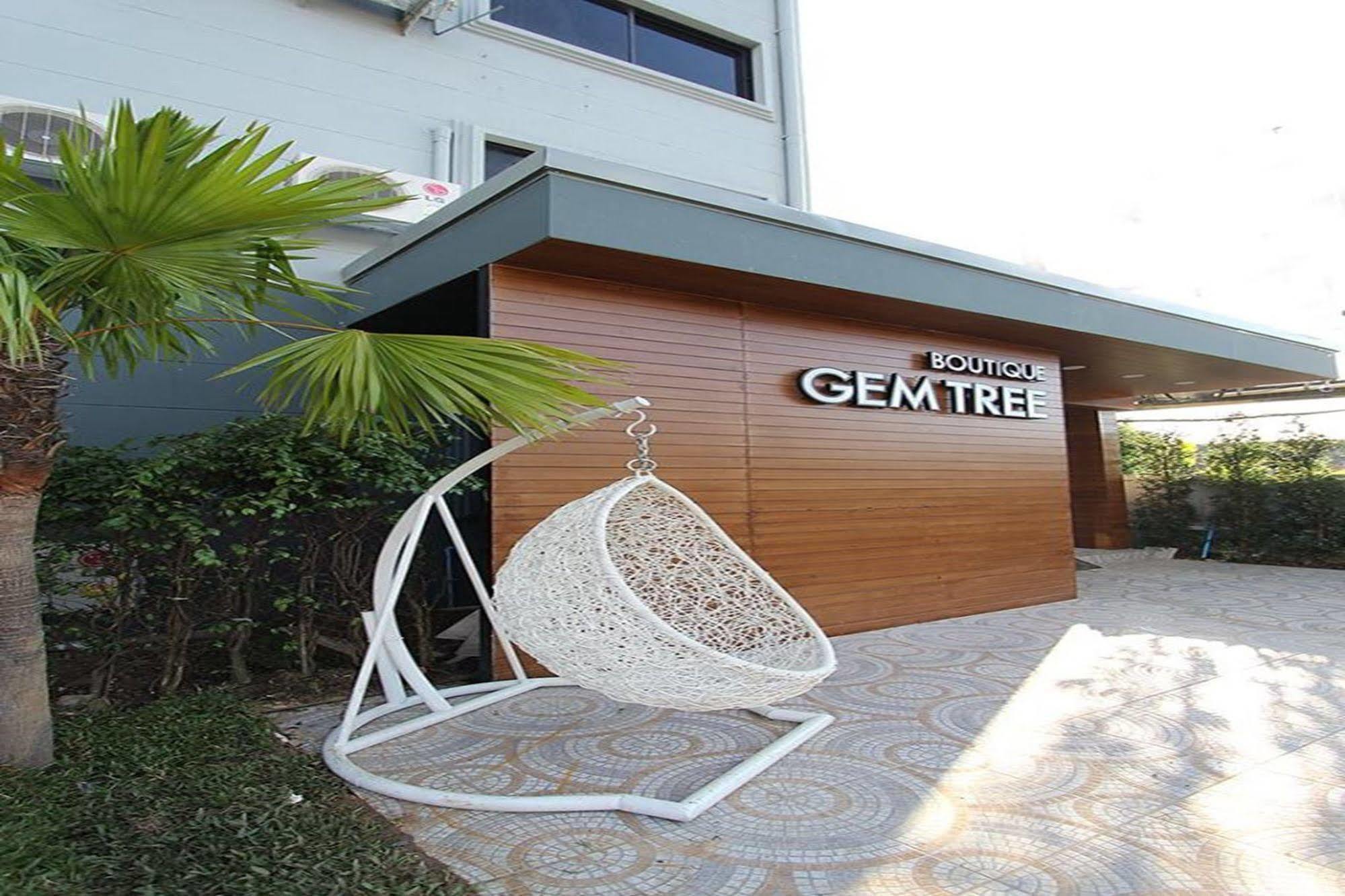 Airbest Gemtree Lampang Hotel Bagian luar foto