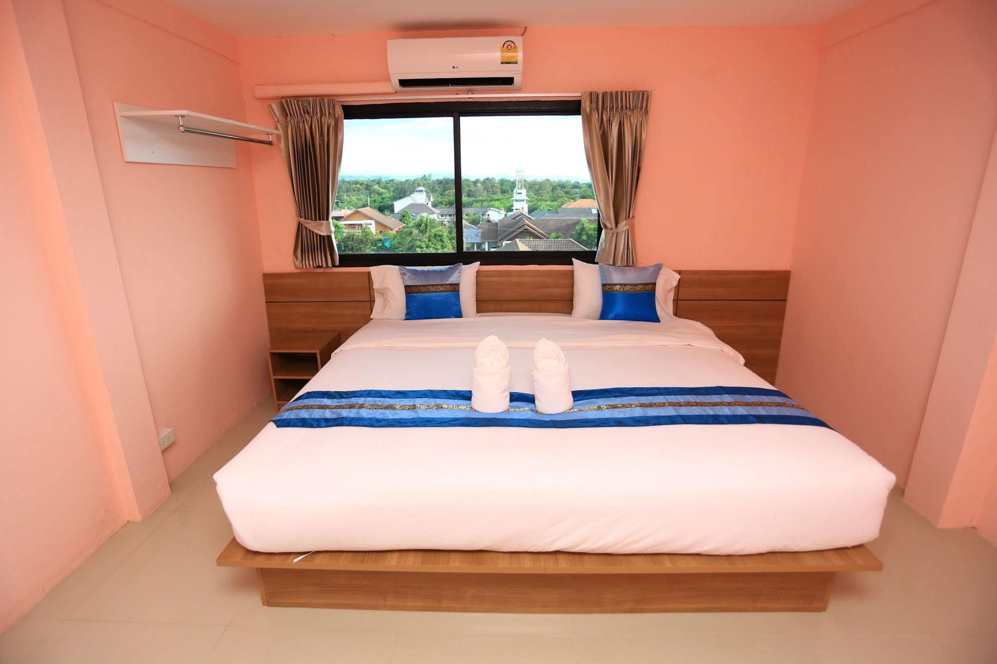 Airbest Gemtree Lampang Hotel Bagian luar foto